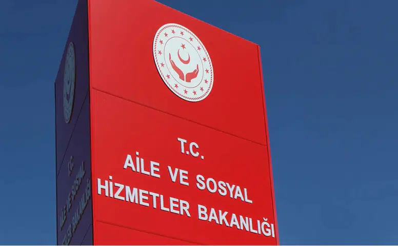 İş arayanlara müjde: Aile Bakanlığı çok sayıda sözleşmeli personel alacak