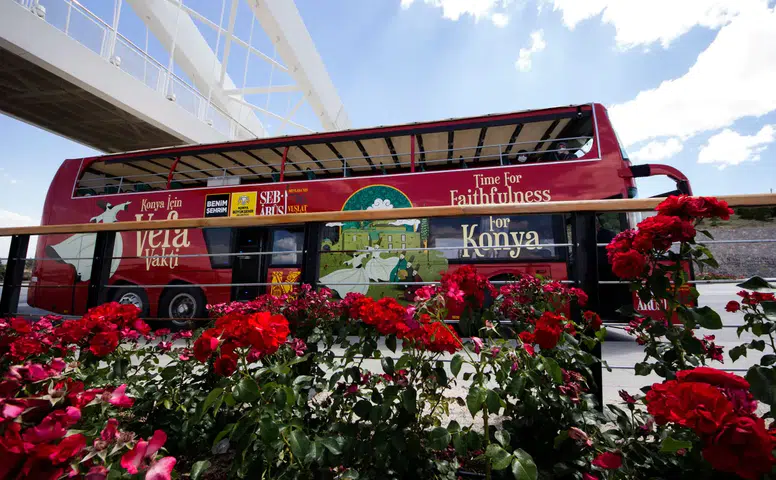 Konya'da emeklilere yönelik turlar başladı: Şehri keşfediyorlar