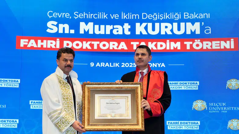 Bakan Kurum’a Selçuk Üniversitesinden fahri doktora