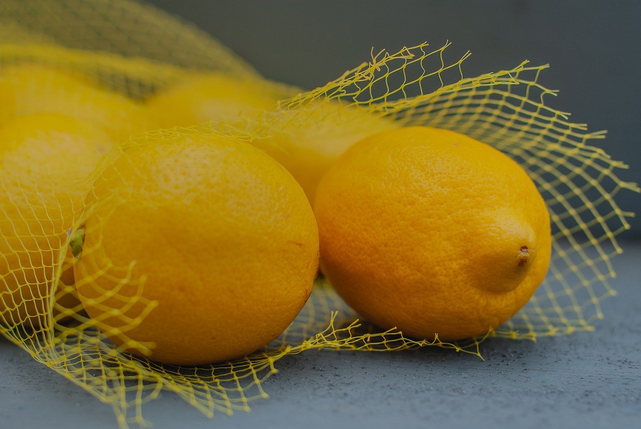 lemon-8544476-1280.jpg