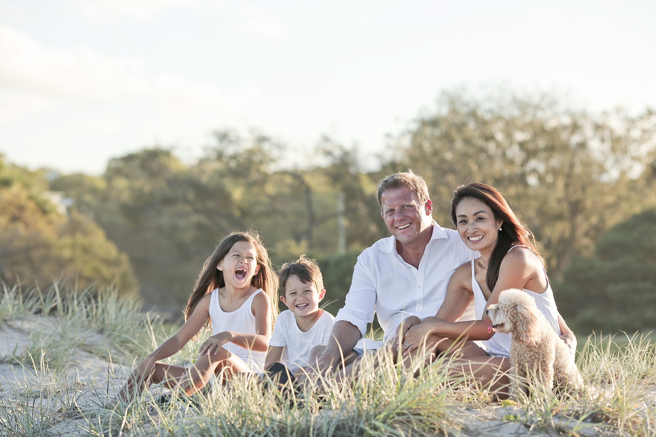 family-6475821-1280.jpg
