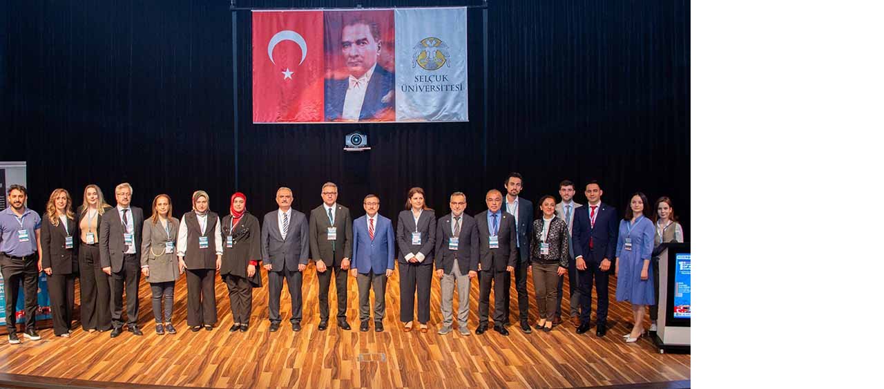 uluslararasi-dogal-ve-sentetik-materyallerin-biyomedikal-uygulamalari-kongresi-yapildi-1.jpg