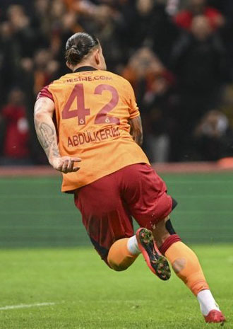 0x0-galatasarayda-abdulkerim-bardakci-bilmecesi-simdi-ne-olacak-1679902686995.jpg