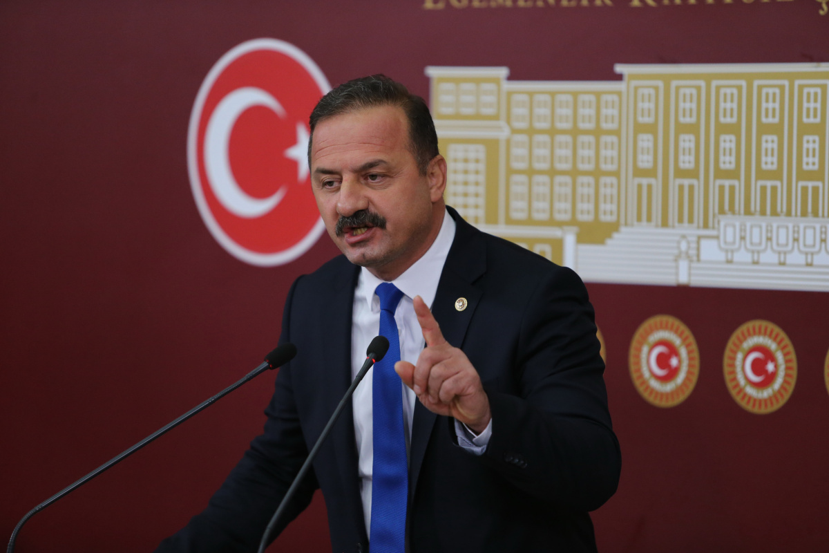 yavuz-agiralioglu-parti.jpg