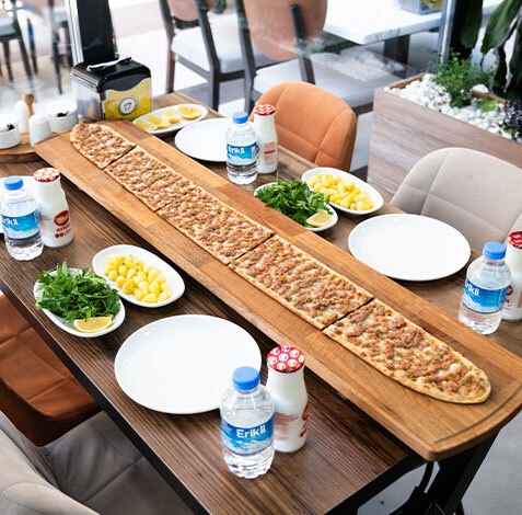 ali-usta-etliekmek.jpg
