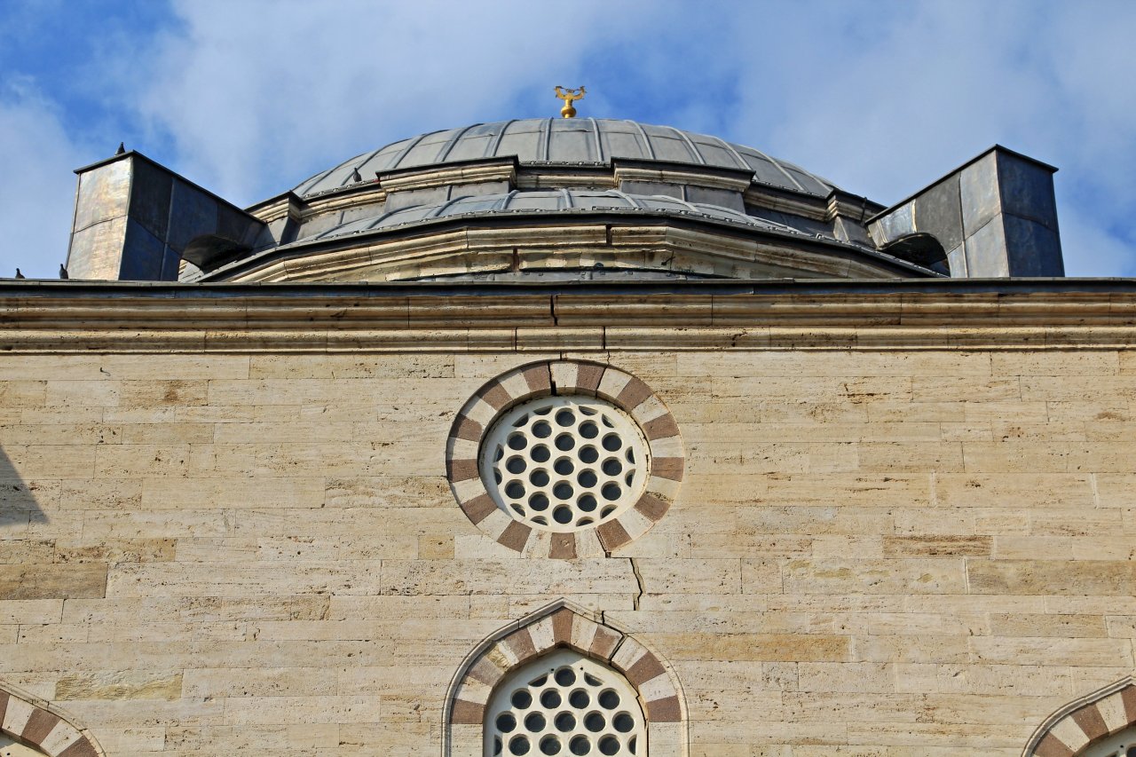sultan-selim-duvar-catlaklari-1-001.jpg