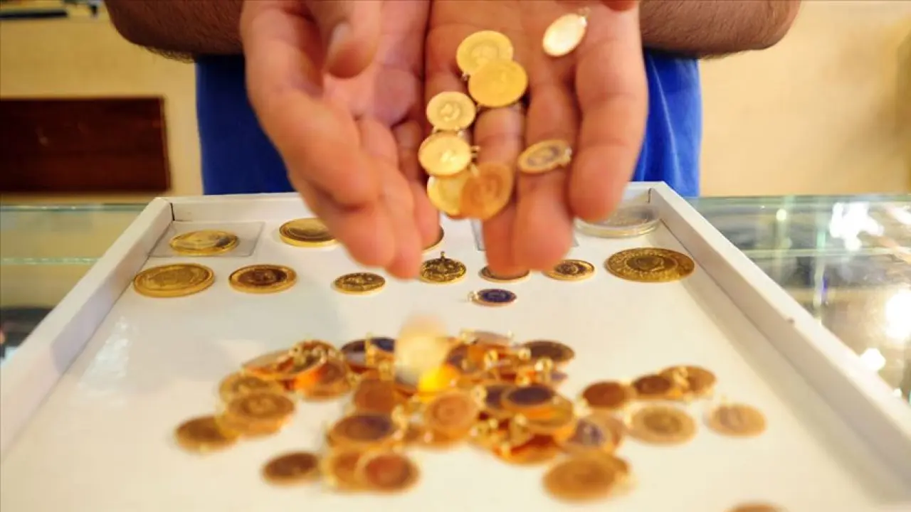 Altında rekorlarla başladı! Uzmanlar uyardı: Elinde olan beklesin 1
