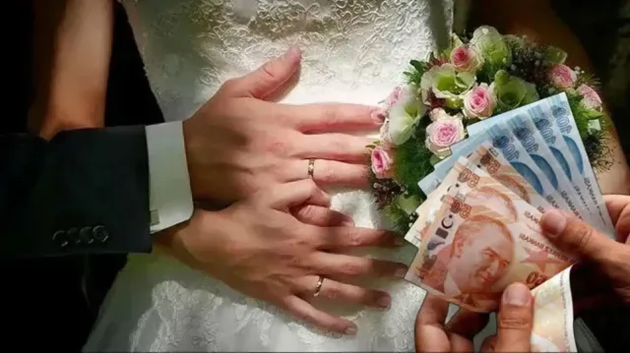 Milyonlarca çalışana dev müjde! Yeni evlenene 3 asgari ücret 2