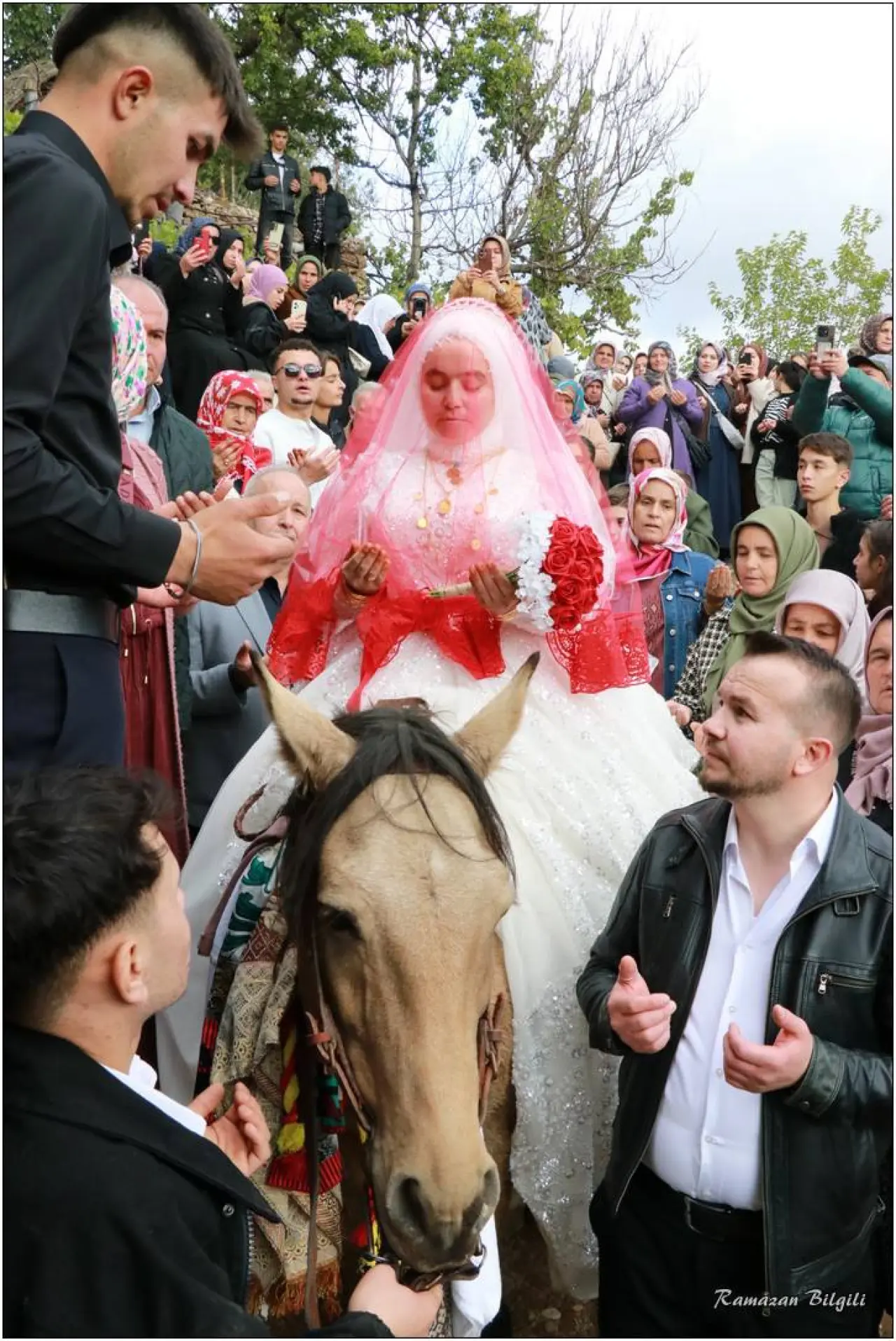 Konya'nın asırlık geleneği: Atlı düğün alayı 4