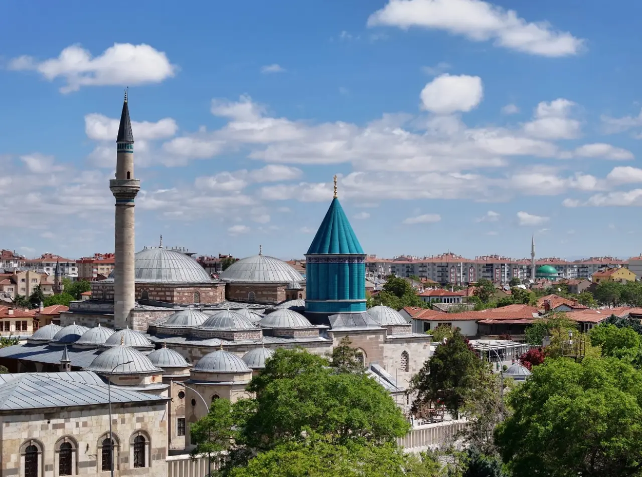 Konya’da dört fil ayağı üzerine inşa edilen yapı: 800 yıldır ayakta 10