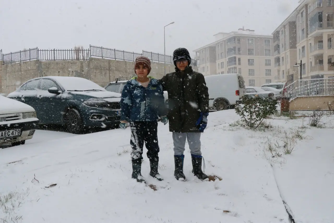 Konya'ya kış geldi: Kar yağışının en güzel kareleri çekildi 8