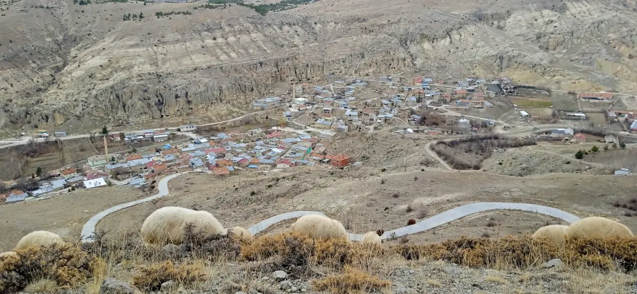 Konya’nın 999 basamaklı merdiveni: Erenler dikkat çekiyor 2