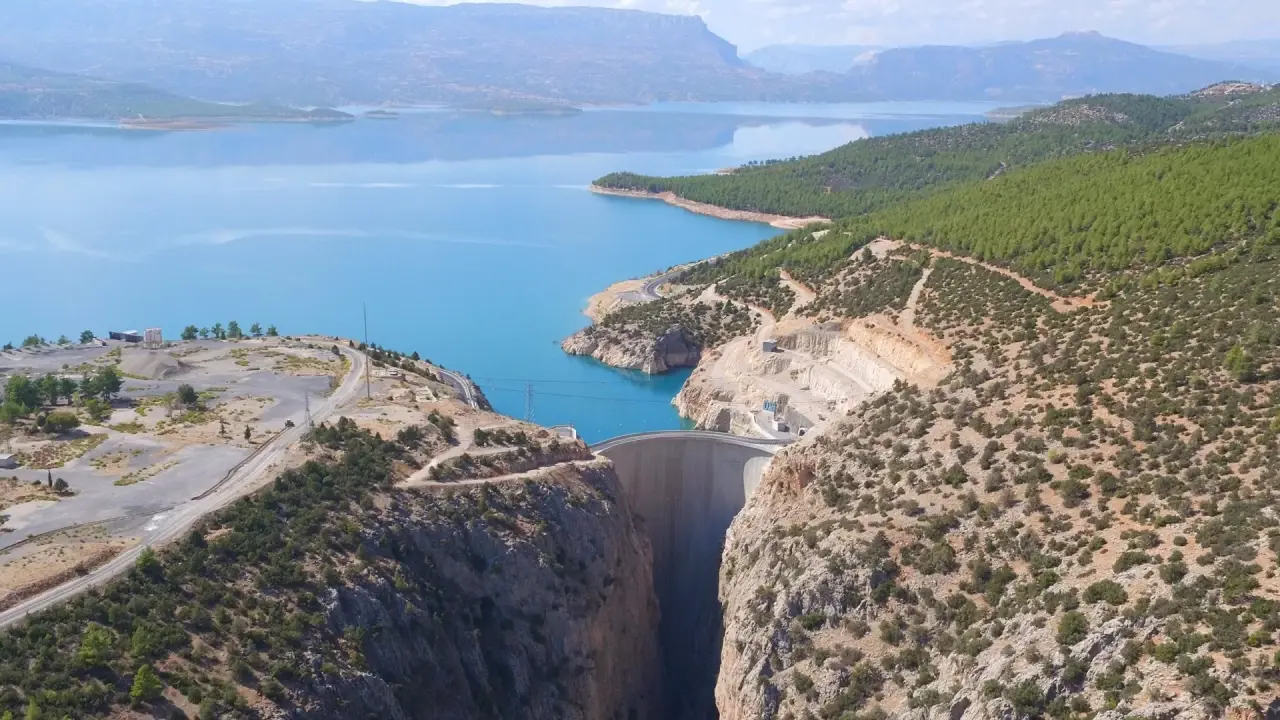 Konya'nın yanı başında bulunuyor: Turkuaz sular stadyuma eşlik ediyor 1