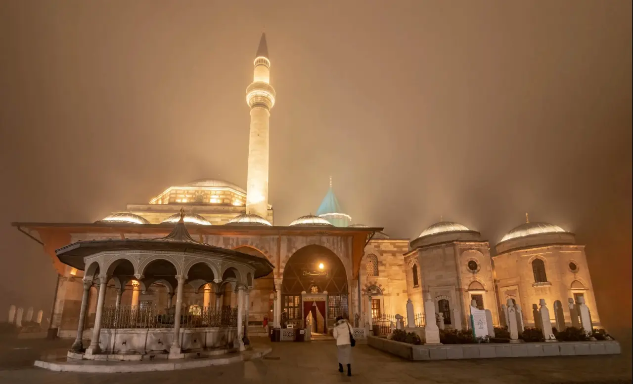 Konya’da dört fil ayağı üzerine inşa edilen yapı: 800 yıldır ayakta 1