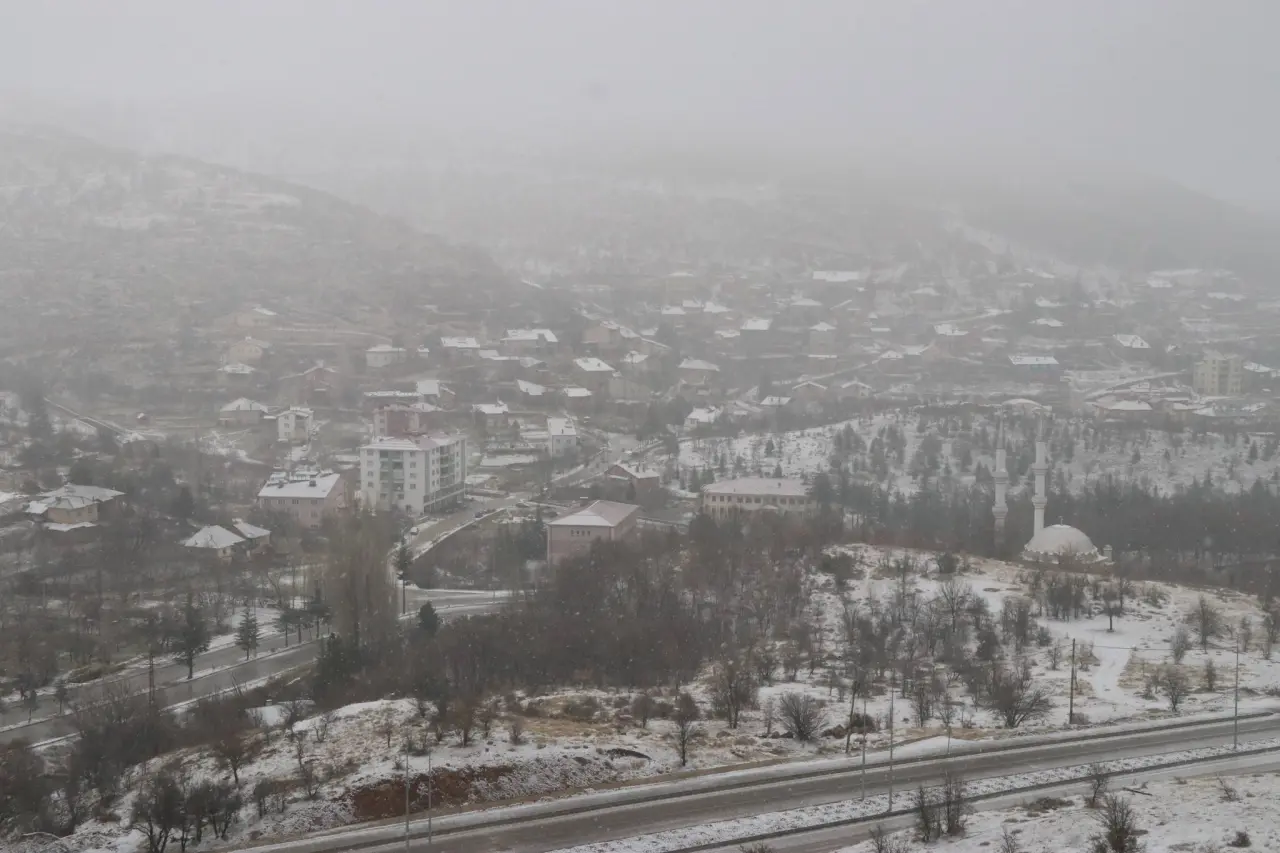 Konya'ya kış geldi: Kar yağışının en güzel kareleri çekildi 5