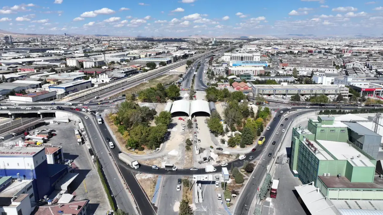 Konya'nın merakla beklediği köprü açılıyor: Marangozlar final yaptı 10