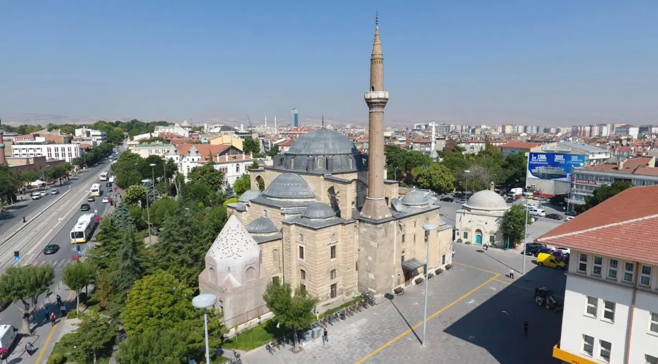 Konyalılar şehrin sembol mekanını unuttu: 10 yıldır kapalı 4