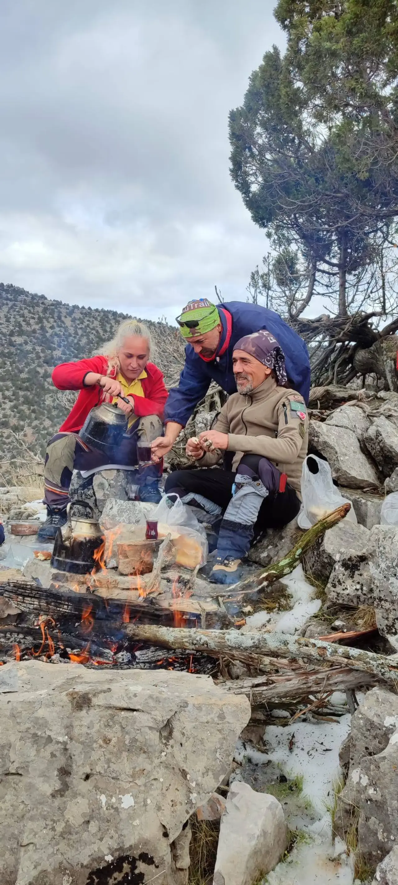 Konya'da kral hareket: Kurt Kayalarına bayrak için tırmandılar 4