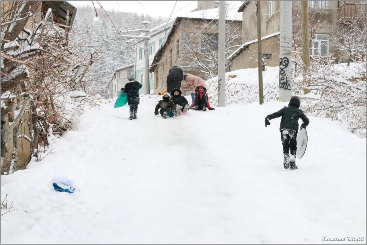 Konya'nın doğal kayak pisti: Tepsiyi kapan sahneye çıktı 7