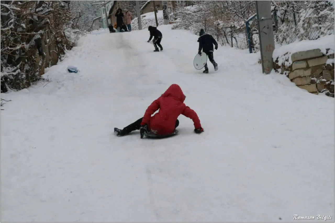 Konya'nın doğal kayak pisti: Tepsiyi kapan sahneye çıktı 6
