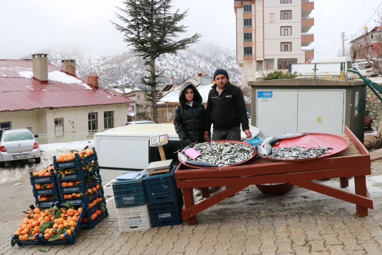 Konya’da pazarcıların zorlu mesaisi: Kış en çok onları yoruyor 9