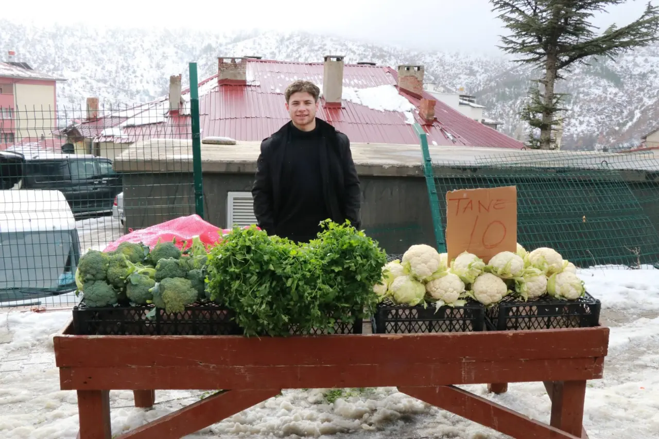 Konya’da pazarcıların zorlu mesaisi: Kış en çok onları yoruyor 5
