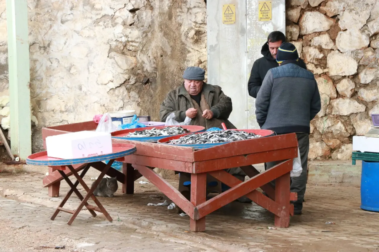 Konya’da pazarcıların zorlu mesaisi: Kış en çok onları yoruyor 2