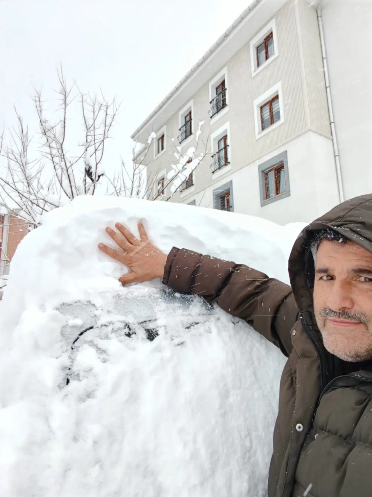 Konya'ya yağan kar yarım metreyi aştı: Sistemin yıldızı oldu 9