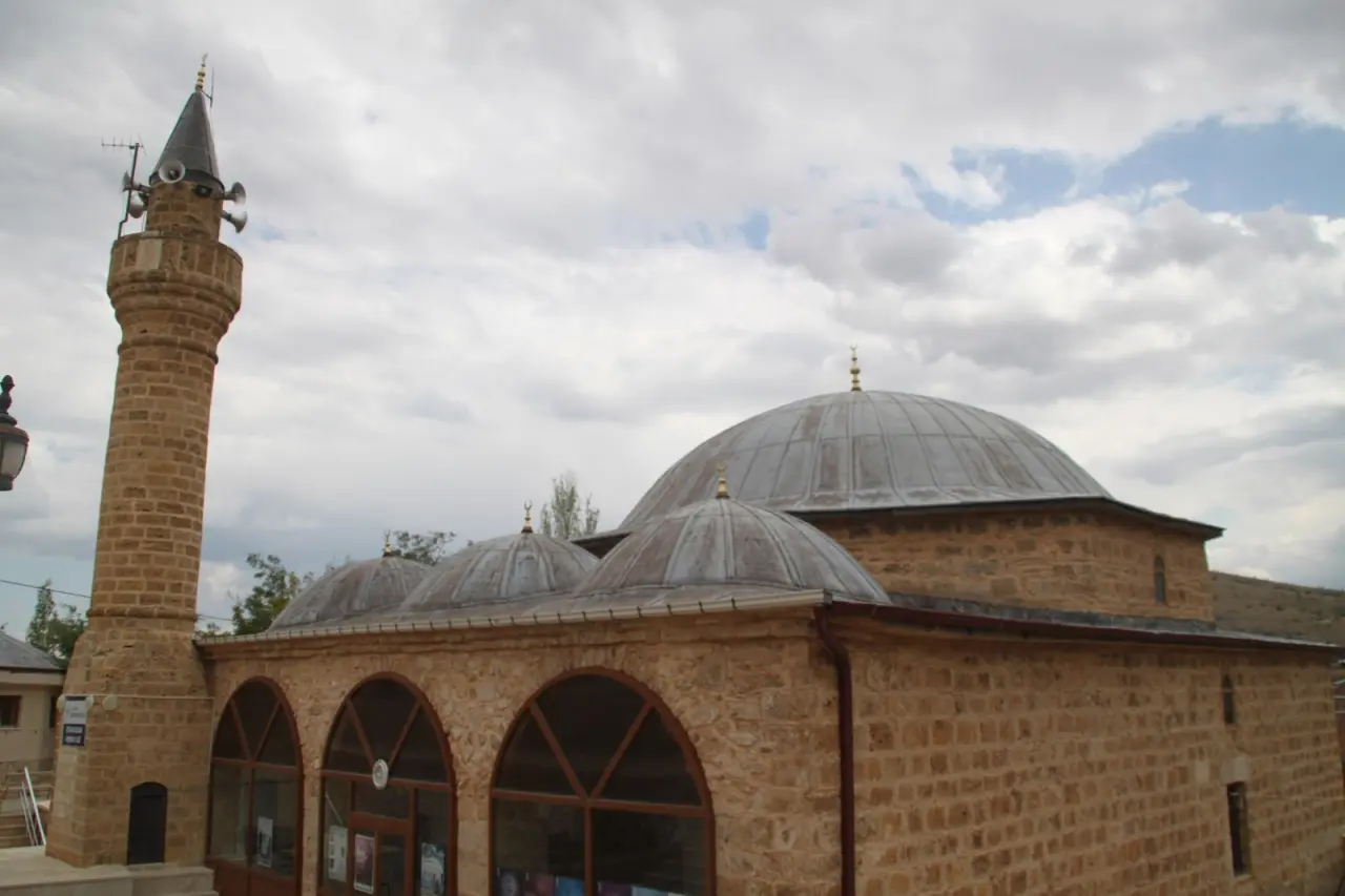 Konya’nın saklı hazinesi: Kapıdan girince başka bir dünya açılıyor 16