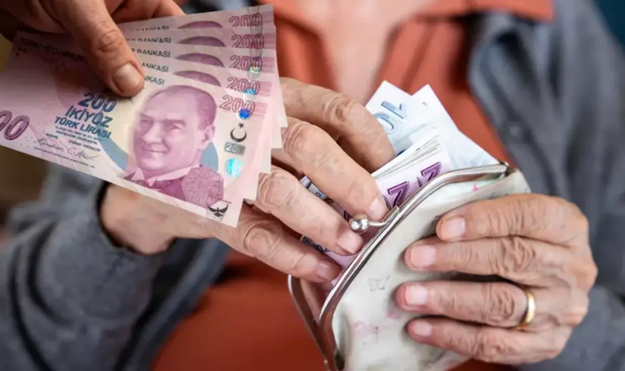 Emeklinin 2026 bayram ikramiyesi tutarı belli oldu 1