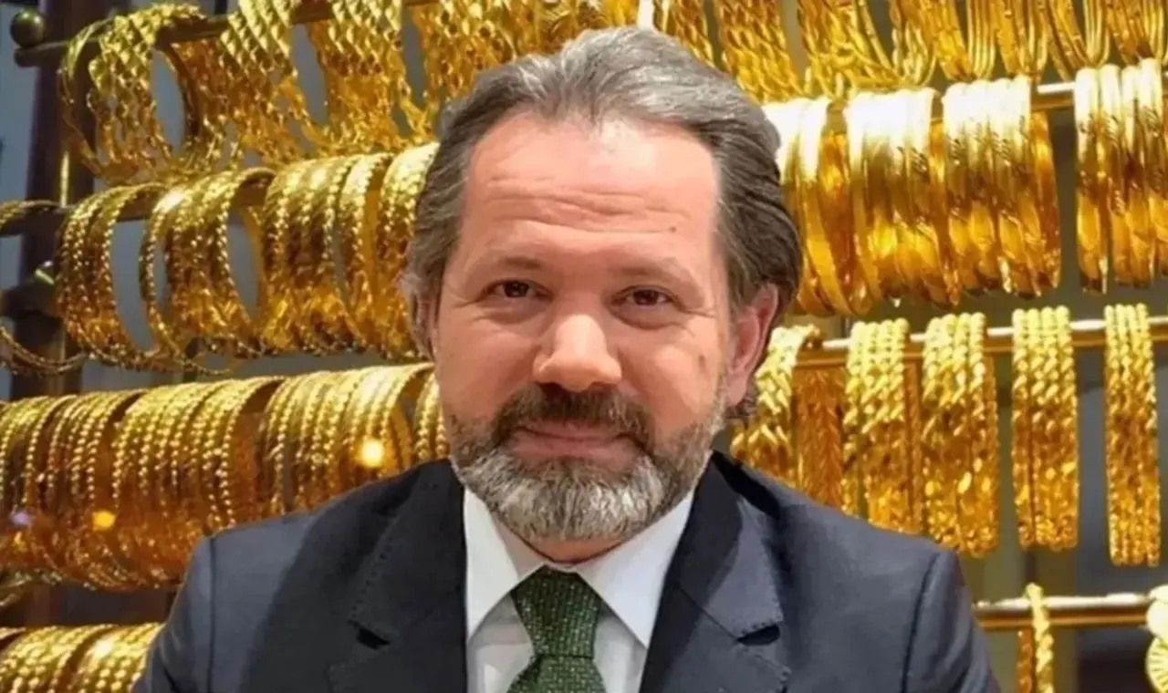 İslam Memiş'ten 10 bin TL çıkışı 3