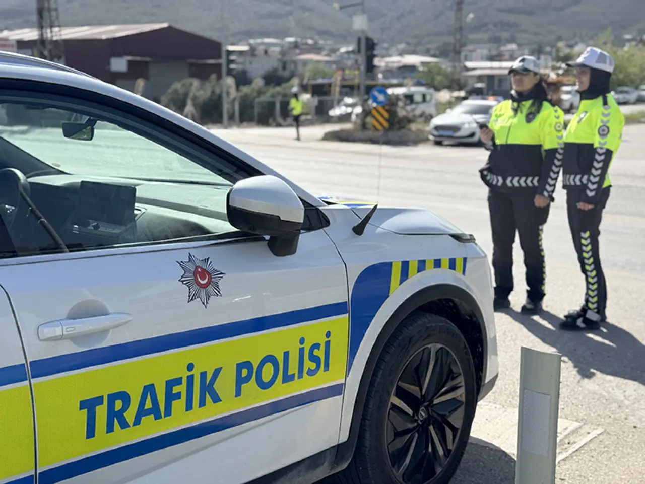 Trafikte bunu yapanlar yandı aman dikkat 1