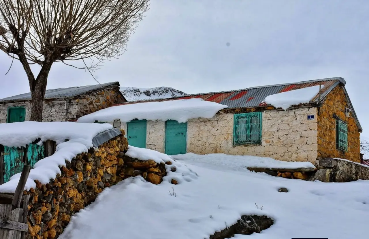Konya’nın en renkli rotası: Hisarlık beyaz örtüyle baharı karşıladı 12