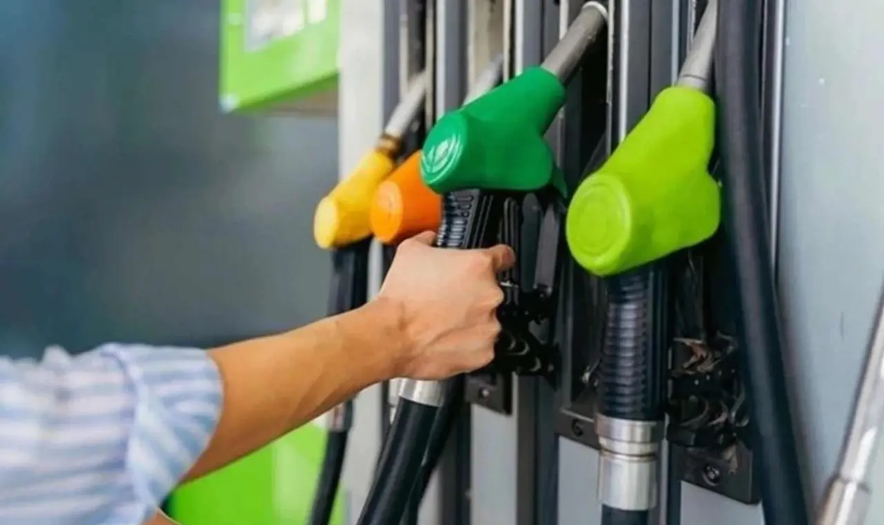 Brent petrol çıldırdı, askıya alınan o dev akaryakıt zammı kapıda! 3