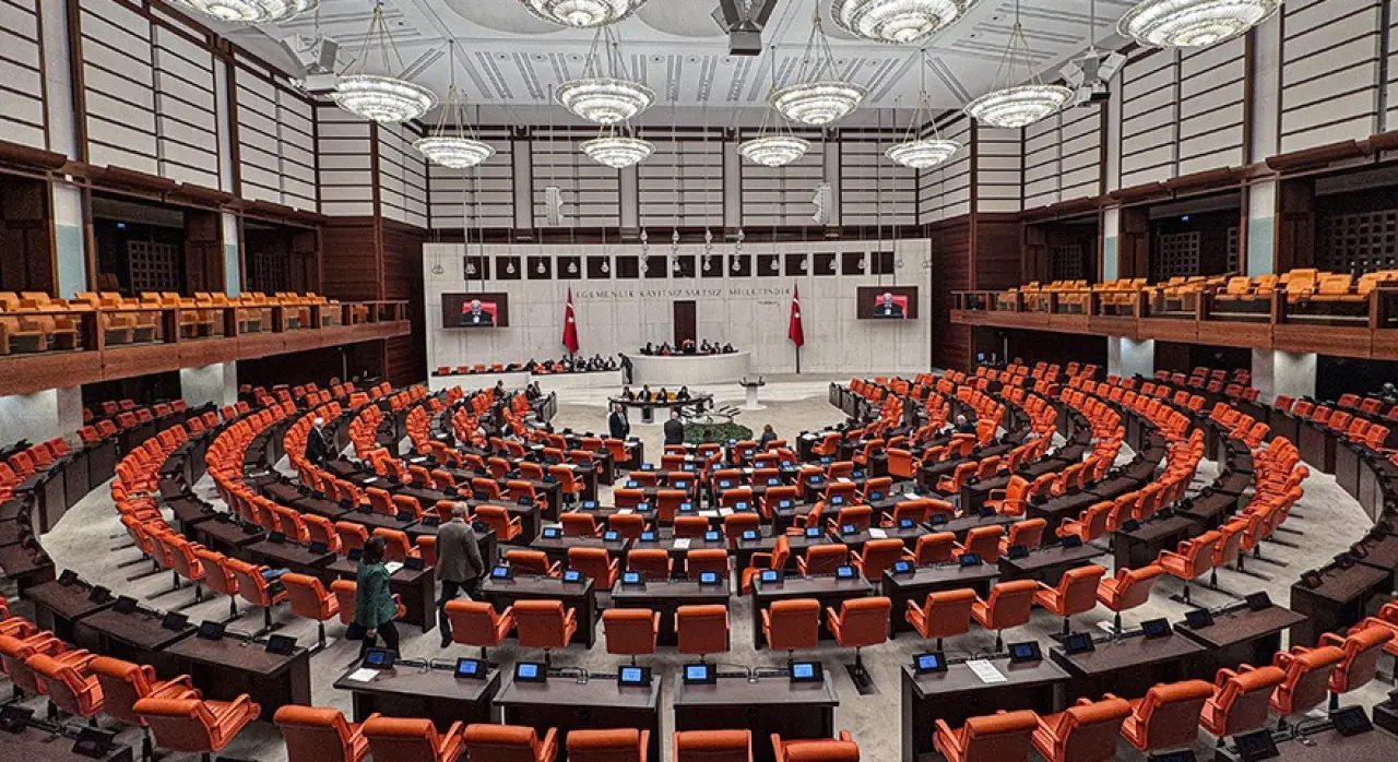 Anneleri ve gençleri sarsacak o yasa Meclis'ten geçiyor 4