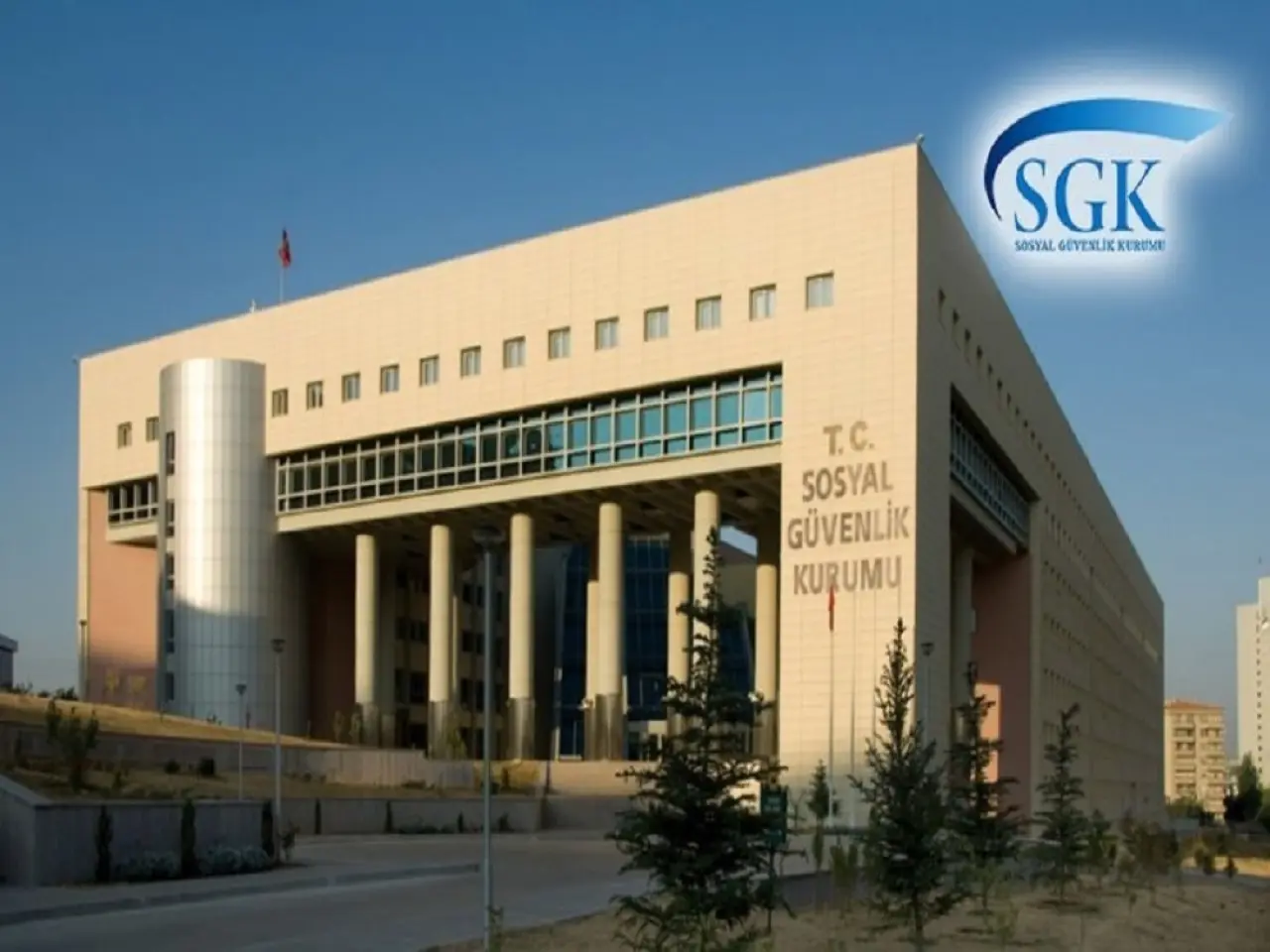 SGK alarm veren rakamları tek tek açıkladı 3