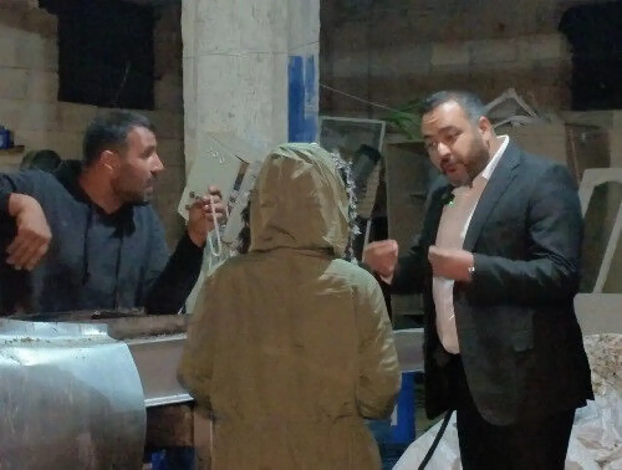 "Allah korkusu olan bunu yapmaz!" Nar ekşisi imalathanesinde mide bulandıran manzara - 2. Resim