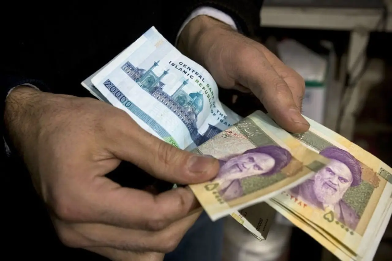 Türkiye 21 yıl önce yapmıştı. İran Riyali'nde yeni dönem