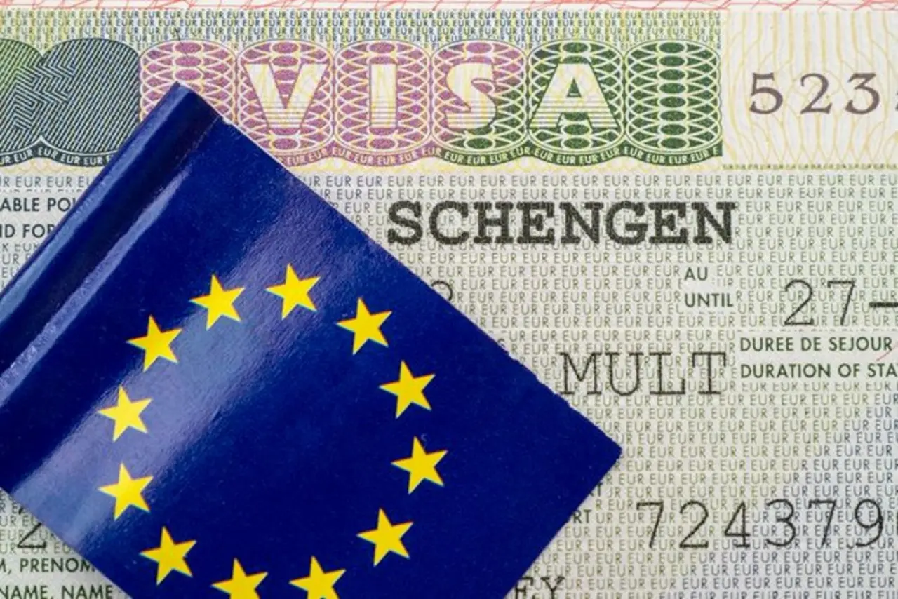 Pasaporta damga resmen bitiyor: Schengen'de dijital dönem başlıyor - 3