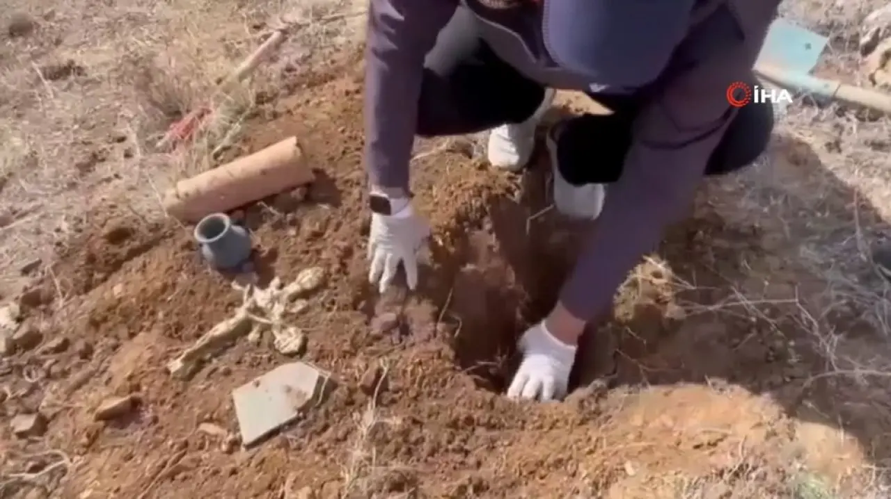 Define çetesine operasyon: Kendi gömdüklerini buldurup, 13 milyon lira dolandırdılar - 3