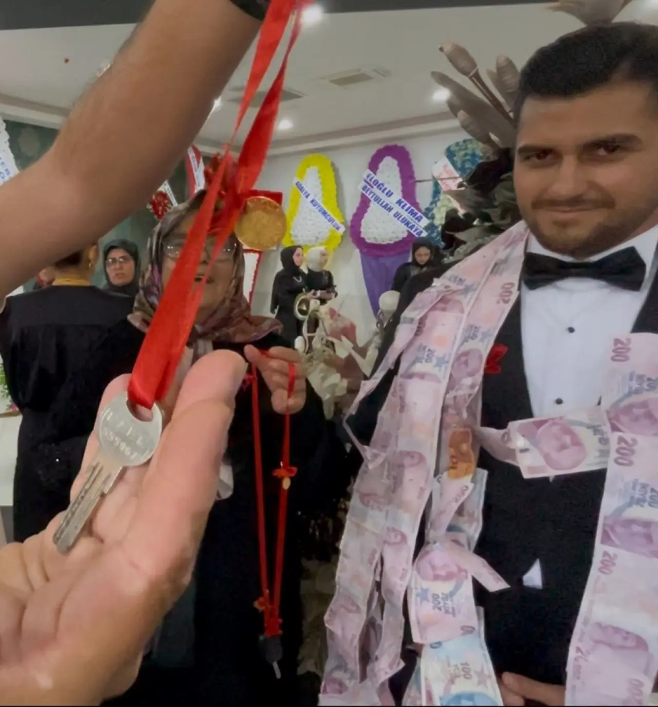 Babaanneden tek torununa takı sürprizi: Ev, araba, arsa... - 2