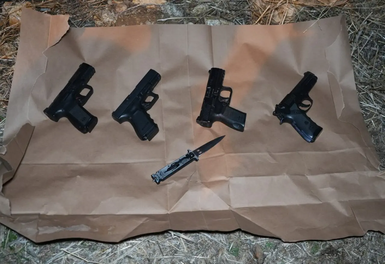 Bağ evindeki silahlı eğlencede polise saldırı: 23 gözaltı - 1