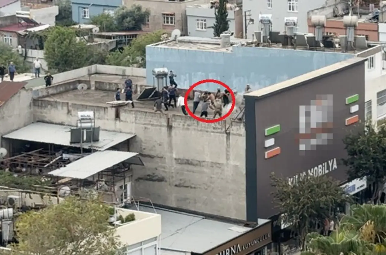 Özel harekatı alarma geçiren olay: Çatıda bacağından vuruldu - 1