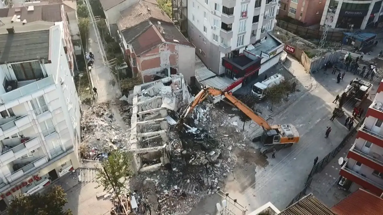 Gebze'de 21 bina boşaltıldı: Zeminin tomografisi çekiliyor - 2
