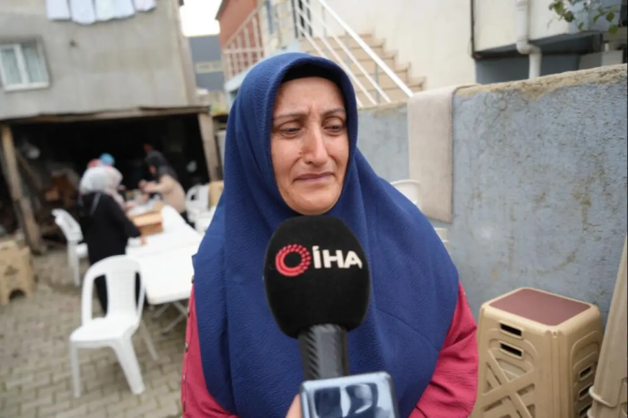 6 kişinin öldüğü yangından kurtuldu! Anlattıkları kan dondurdu: Komşular üstümü söndürsün diye kendimi dışarı attım - 2. Resim