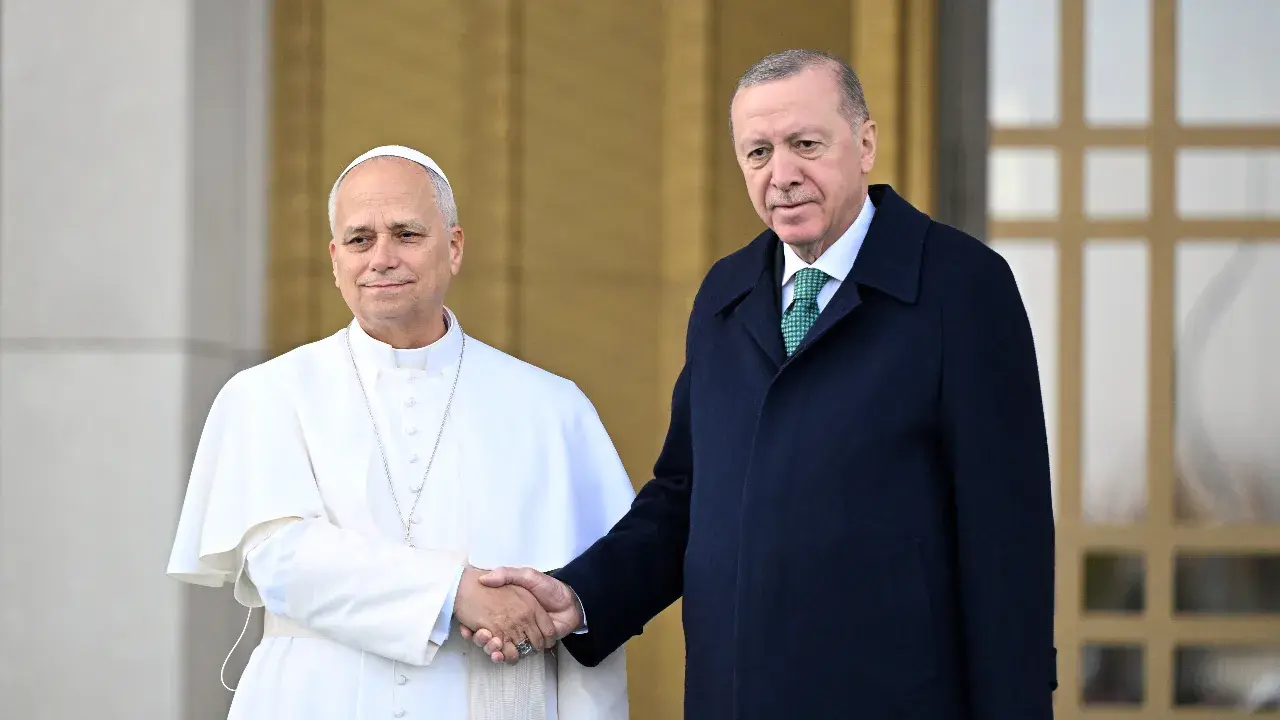 Cumhurbaşkanı Erdoğan, Papa ile bir araya geldi