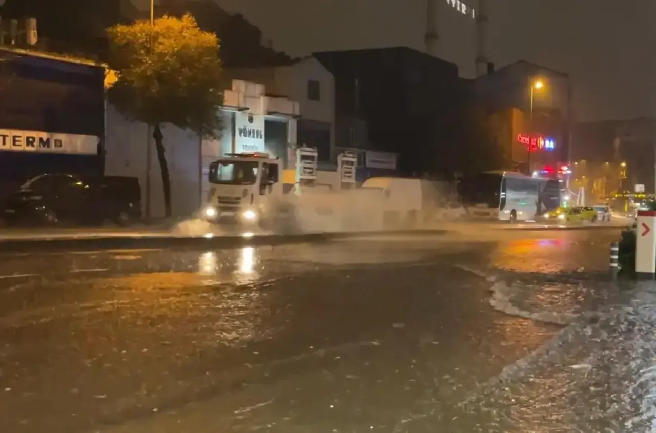 İstanbul'da sarı kodlu yağış başladı, 24 saat boyunca aralıksız sürecek 1