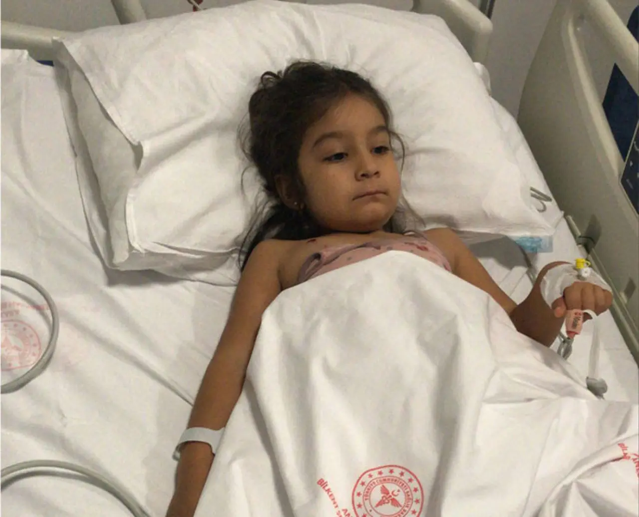 Ankara’da 1,5 ve 5 yaşındaki kardeşler pitbull saldırısına uğradı - Resim : 1