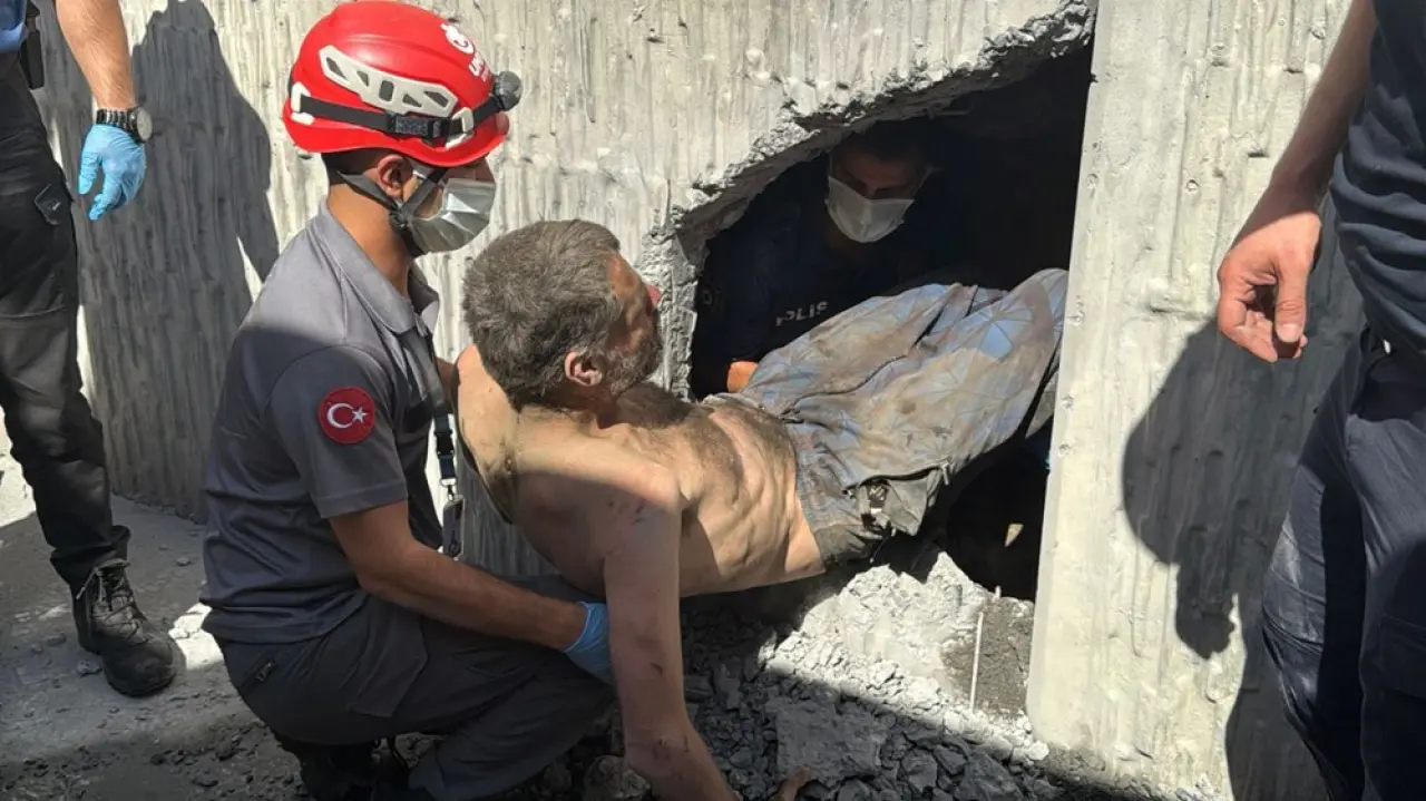 İstanbul'un orta yerinde akılalmaz olay: Günlerce içerde kaldı, tüneldeki sesleri duyanlar ihbar etti - 7