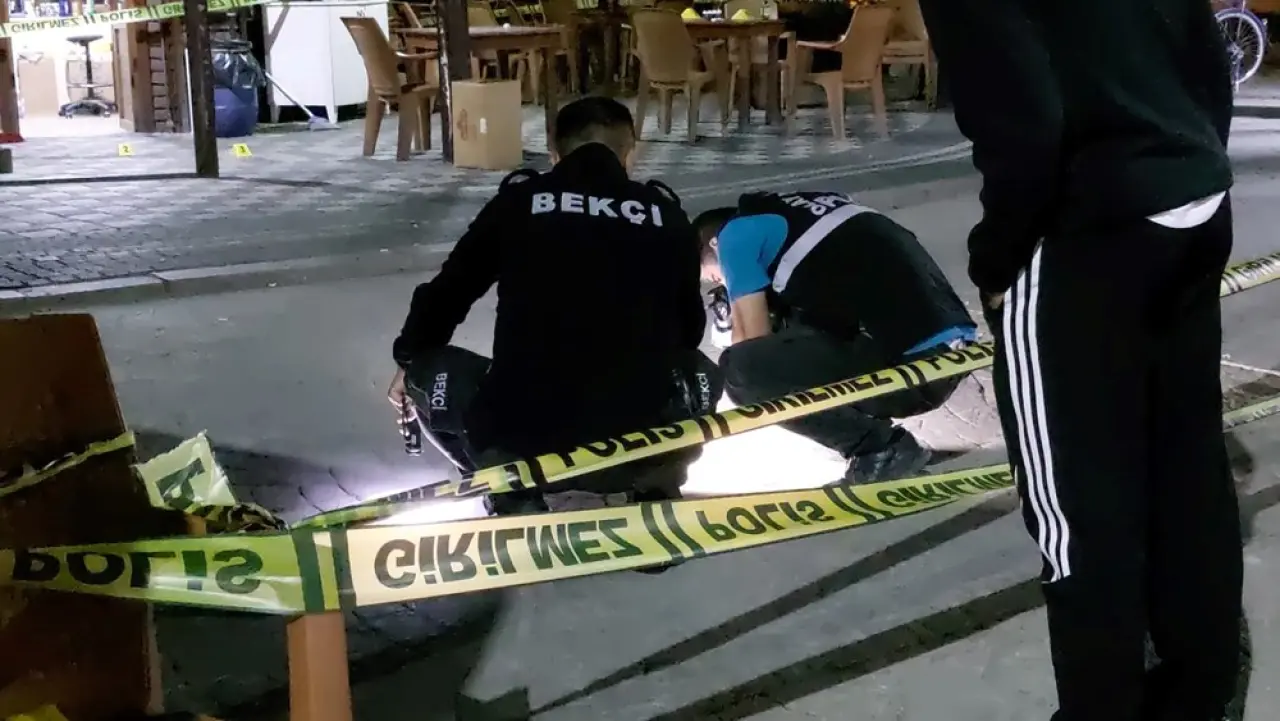 "Kızıma uyuşturucu sattın" dedi: Sokak ortasında kurşun yağmuruna tuttu - 4